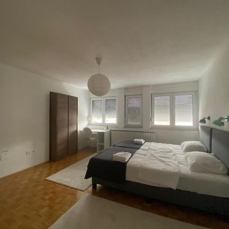 Hidden gem shared apartment, Suite SJJ Buitenkant foto