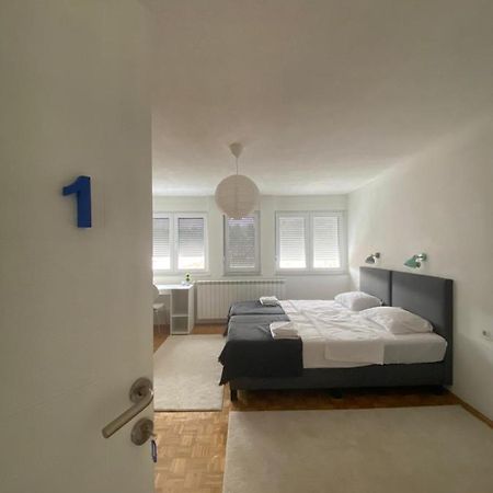 Hidden gem shared apartment, Suite SJJ Buitenkant foto